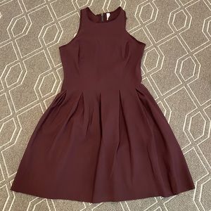 Lululemon Here to There Dress size 10 Bordeaux Drama